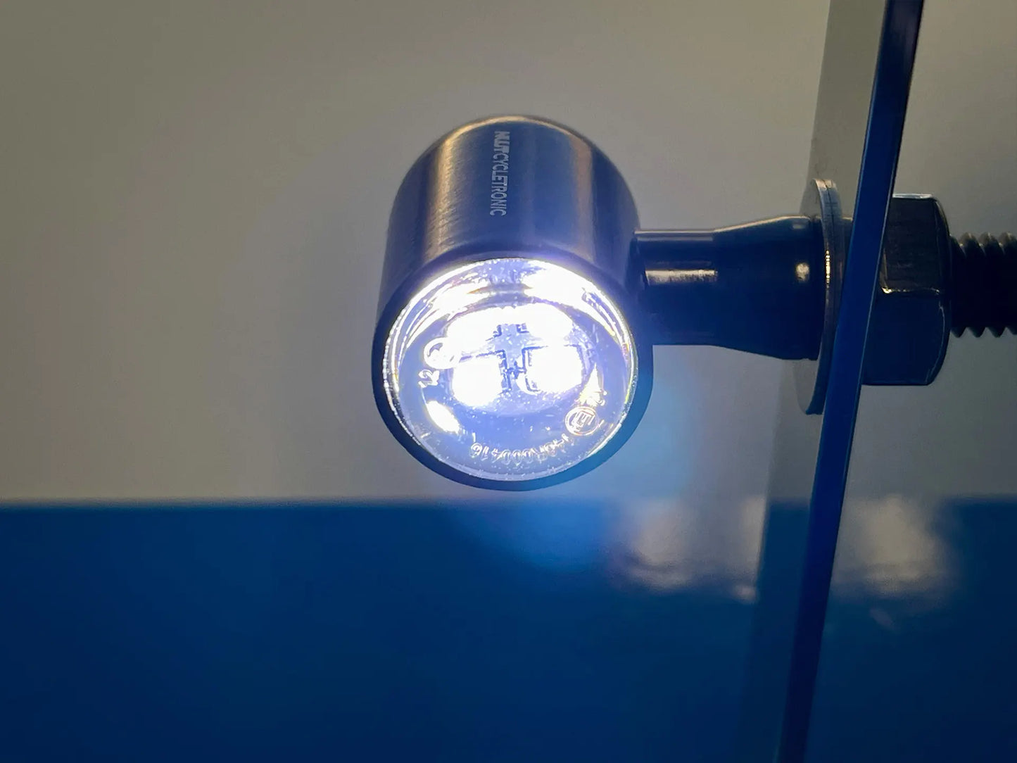 LEDX.R18YW Turn Signals + DRL